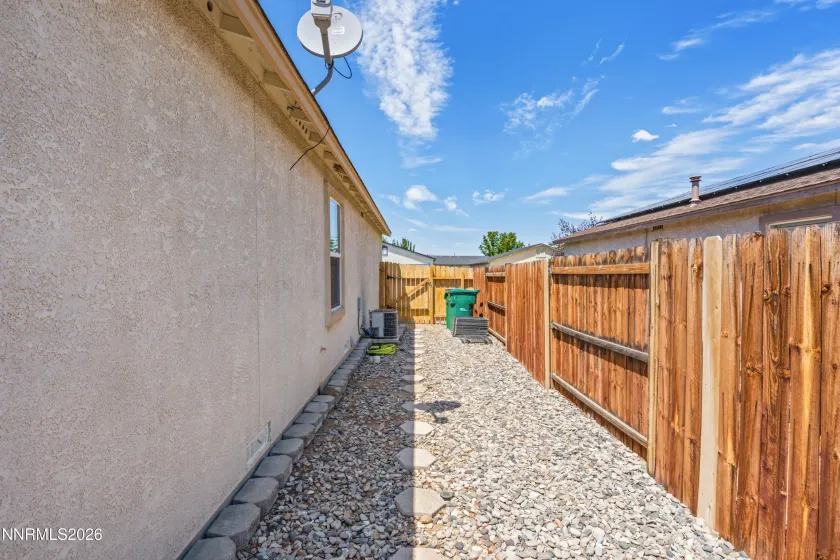 1277 Lullabrooke, Sparks, Nevada 89436, 3 Bedrooms Bedrooms, ,2 BathroomsBathrooms,Residential,Residential,Lullabrooke,0,260009428