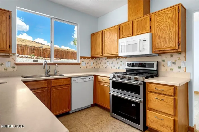3947 Regal, Reno, Nevada 89503, 5 Bedrooms Bedrooms, ,3 BathroomsBathrooms,Residential,Residential,Regal,0,260009431