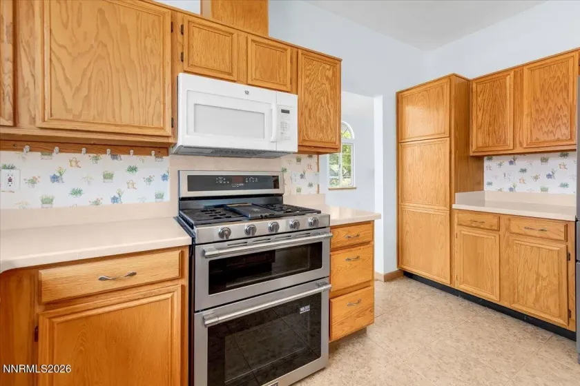 3947 Regal, Reno, Nevada 89503, 5 Bedrooms Bedrooms, ,3 BathroomsBathrooms,Residential,Residential,Regal,0,260009431