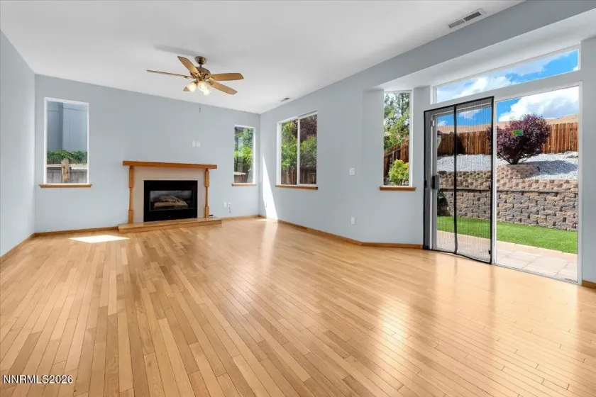 3947 Regal, Reno, Nevada 89503, 5 Bedrooms Bedrooms, ,3 BathroomsBathrooms,Residential,Residential,Regal,0,260009431