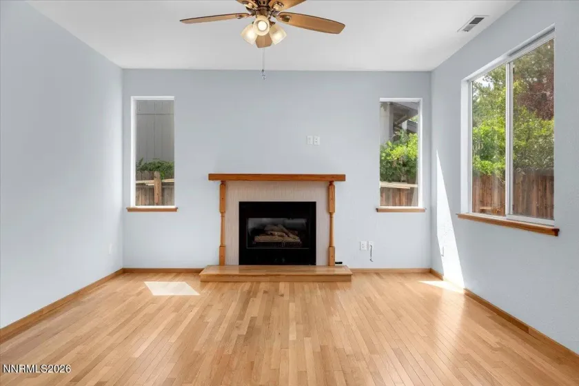 3947 Regal, Reno, Nevada 89503, 5 Bedrooms Bedrooms, ,3 BathroomsBathrooms,Residential,Residential,Regal,0,260009431