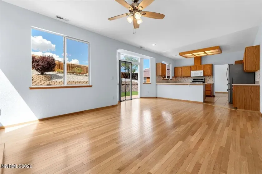 3947 Regal, Reno, Nevada 89503, 5 Bedrooms Bedrooms, ,3 BathroomsBathrooms,Residential,Residential,Regal,0,260009431