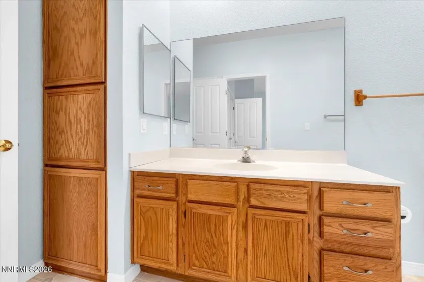 3947 Regal, Reno, Nevada 89503, 5 Bedrooms Bedrooms, ,3 BathroomsBathrooms,Residential,Residential,Regal,0,260009431