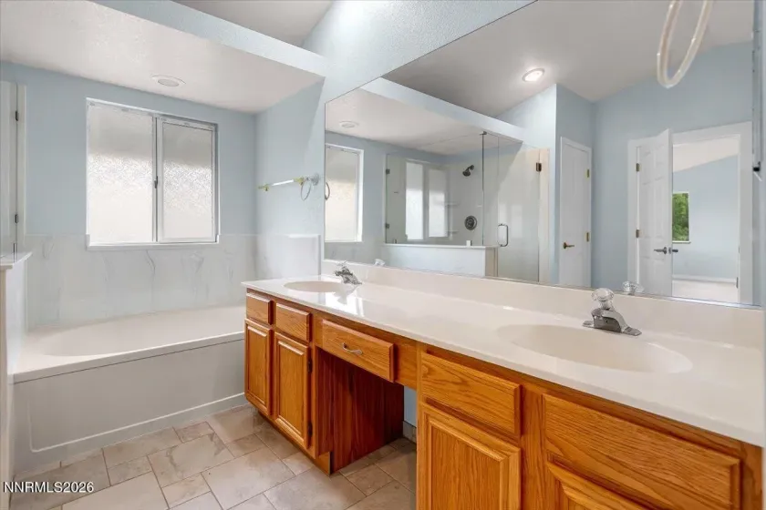 3947 Regal, Reno, Nevada 89503, 5 Bedrooms Bedrooms, ,3 BathroomsBathrooms,Residential,Residential,Regal,0,260009431