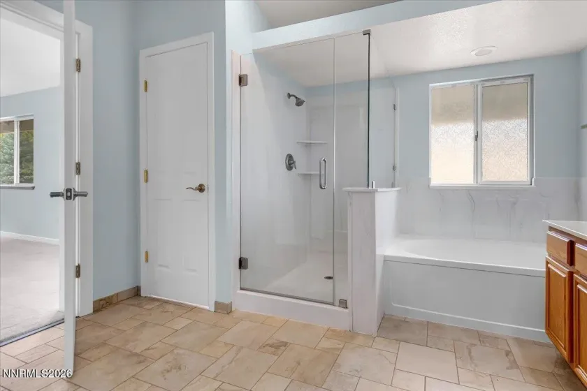 3947 Regal, Reno, Nevada 89503, 5 Bedrooms Bedrooms, ,3 BathroomsBathrooms,Residential,Residential,Regal,0,260009431