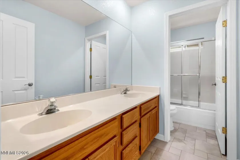 3947 Regal, Reno, Nevada 89503, 5 Bedrooms Bedrooms, ,3 BathroomsBathrooms,Residential,Residential,Regal,0,260009431