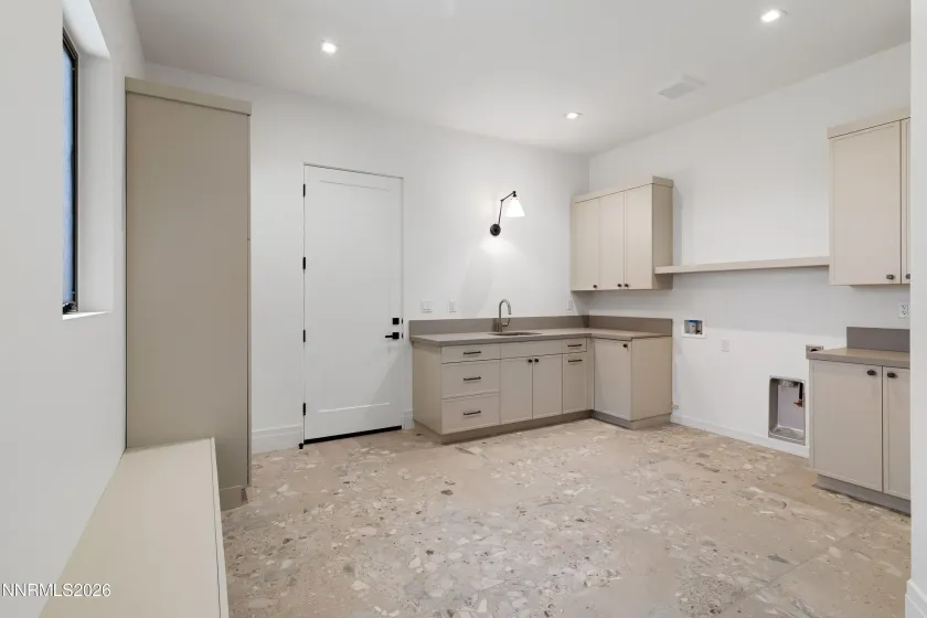 4065 Gray Fox, Reno, Nevada 89511, 4 Bedrooms Bedrooms, ,4 BathroomsBathrooms,Residential,Residential,Gray Fox,0,260009432