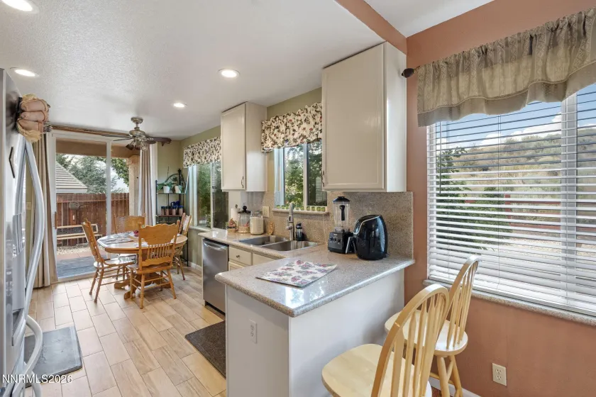 7233 Heatherwood, Reno, Nevada 89523, 3 Bedrooms Bedrooms, ,2 BathroomsBathrooms,Residential,Residential,Heatherwood,0,260009437
