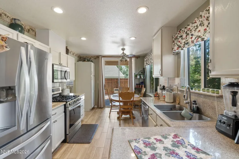 7233 Heatherwood, Reno, Nevada 89523, 3 Bedrooms Bedrooms, ,2 BathroomsBathrooms,Residential,Residential,Heatherwood,0,260009437
