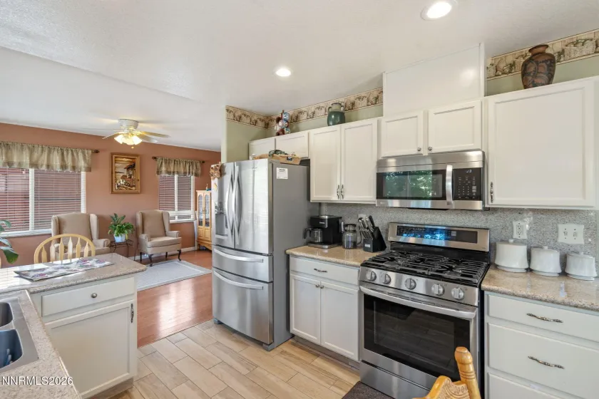 7233 Heatherwood, Reno, Nevada 89523, 3 Bedrooms Bedrooms, ,2 BathroomsBathrooms,Residential,Residential,Heatherwood,0,260009437