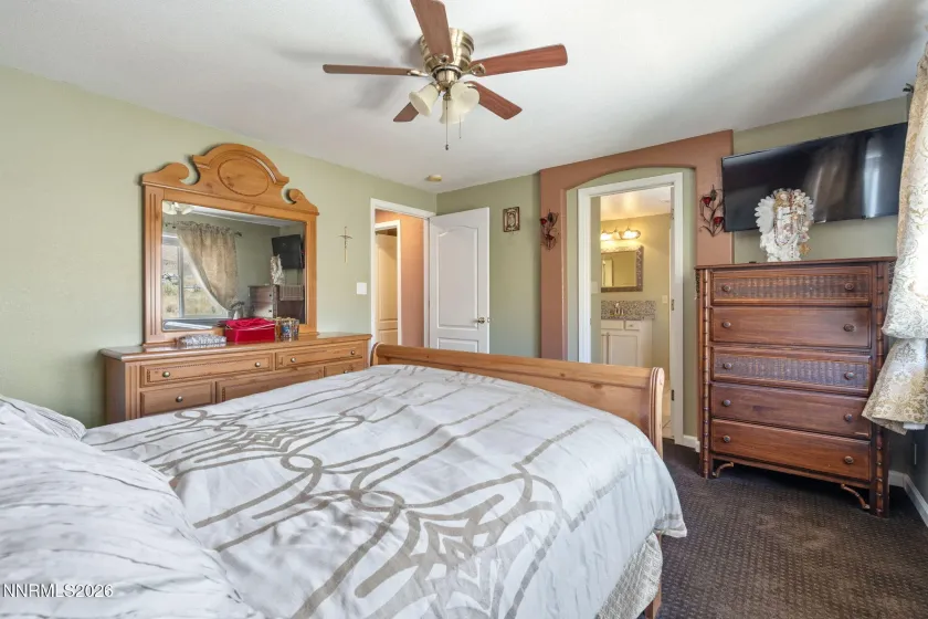 7233 Heatherwood, Reno, Nevada 89523, 3 Bedrooms Bedrooms, ,2 BathroomsBathrooms,Residential,Residential,Heatherwood,0,260009437