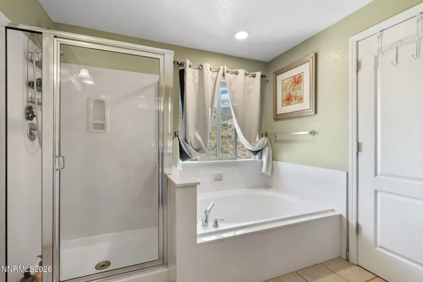 7233 Heatherwood, Reno, Nevada 89523, 3 Bedrooms Bedrooms, ,2 BathroomsBathrooms,Residential,Residential,Heatherwood,0,260009437