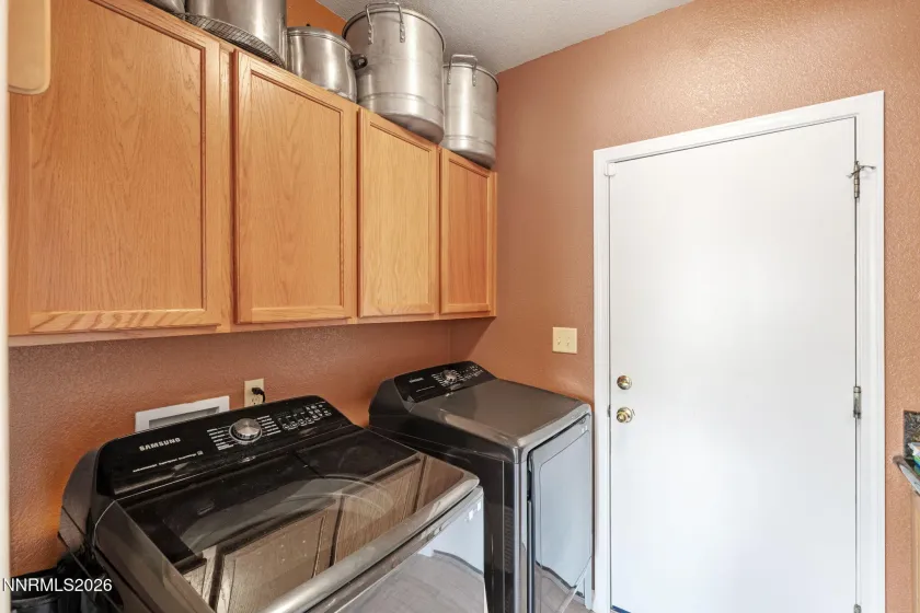 7233 Heatherwood, Reno, Nevada 89523, 3 Bedrooms Bedrooms, ,2 BathroomsBathrooms,Residential,Residential,Heatherwood,0,260009437