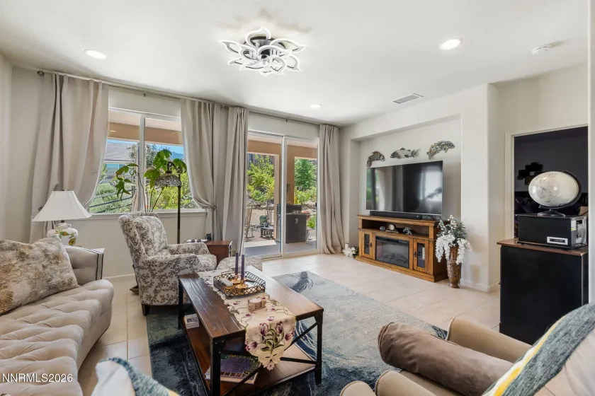 1161 Callaway, Reno, Nevada 89523, 2 Bedrooms Bedrooms, ,2 BathroomsBathrooms,Residential,Residential,Callaway,0,260009445