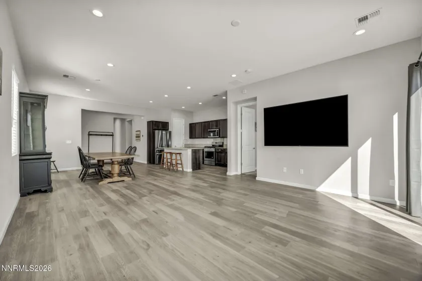7854 Hoback, Sparks, Nevada 89436, 3 Bedrooms Bedrooms, ,2 BathroomsBathrooms,Residential,Residential,Hoback,0,260009448
