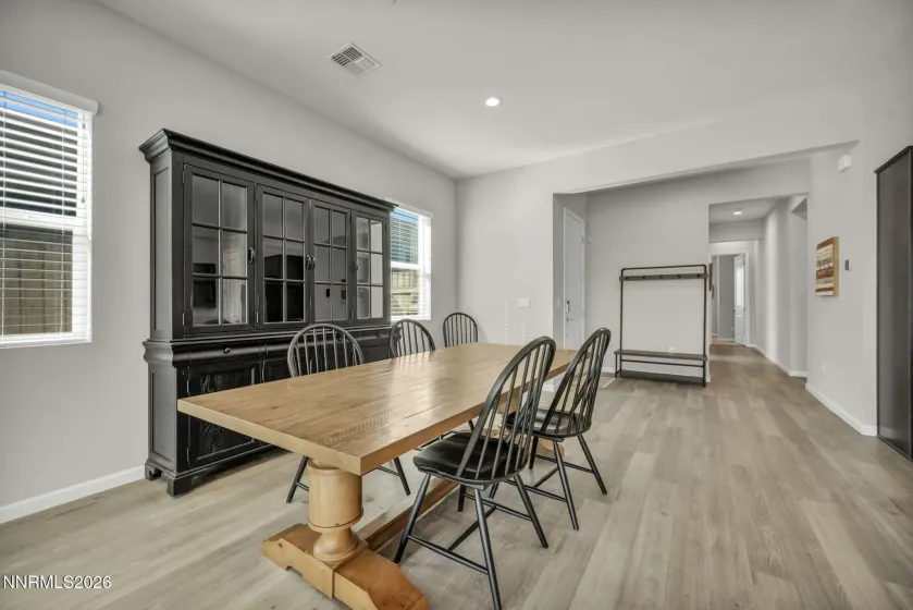 7854 Hoback, Sparks, Nevada 89436, 3 Bedrooms Bedrooms, ,2 BathroomsBathrooms,Residential,Residential,Hoback,0,260009448