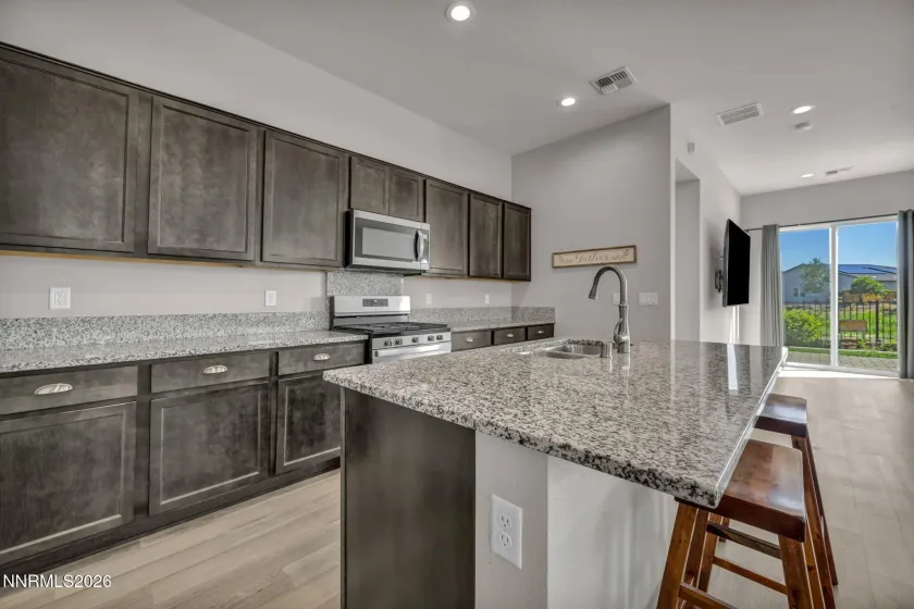 7854 Hoback, Sparks, Nevada 89436, 3 Bedrooms Bedrooms, ,2 BathroomsBathrooms,Residential,Residential,Hoback,0,260009448