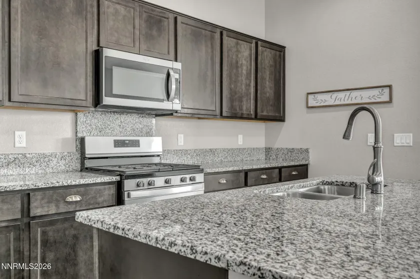 7854 Hoback, Sparks, Nevada 89436, 3 Bedrooms Bedrooms, ,2 BathroomsBathrooms,Residential,Residential,Hoback,0,260009448