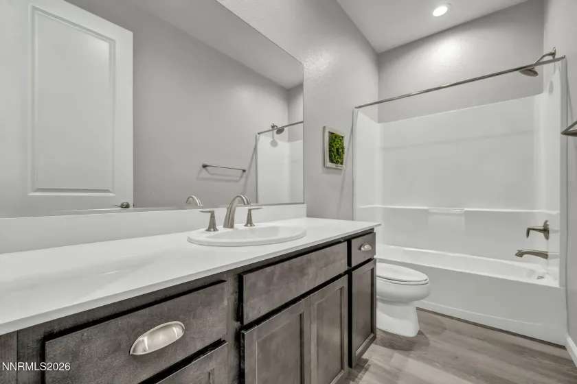 7854 Hoback, Sparks, Nevada 89436, 3 Bedrooms Bedrooms, ,2 BathroomsBathrooms,Residential,Residential,Hoback,0,260009448