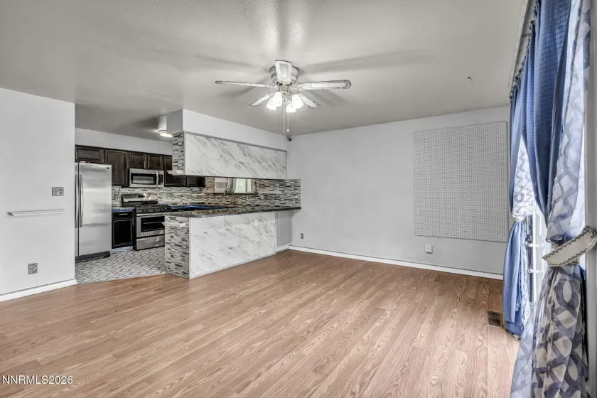 652 Silver Lace, Fernley, Nevada 89408, 3 Bedrooms Bedrooms, ,2 BathroomsBathrooms,Residential,Residential,Silver Lace,0,260009465