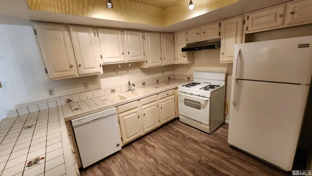 2300 Dickerson, Reno, Nevada 89503, 2 Bedrooms Bedrooms, ,2 BathroomsBathrooms,Residential Lease,Manufactured,Dickerson,0,260009466