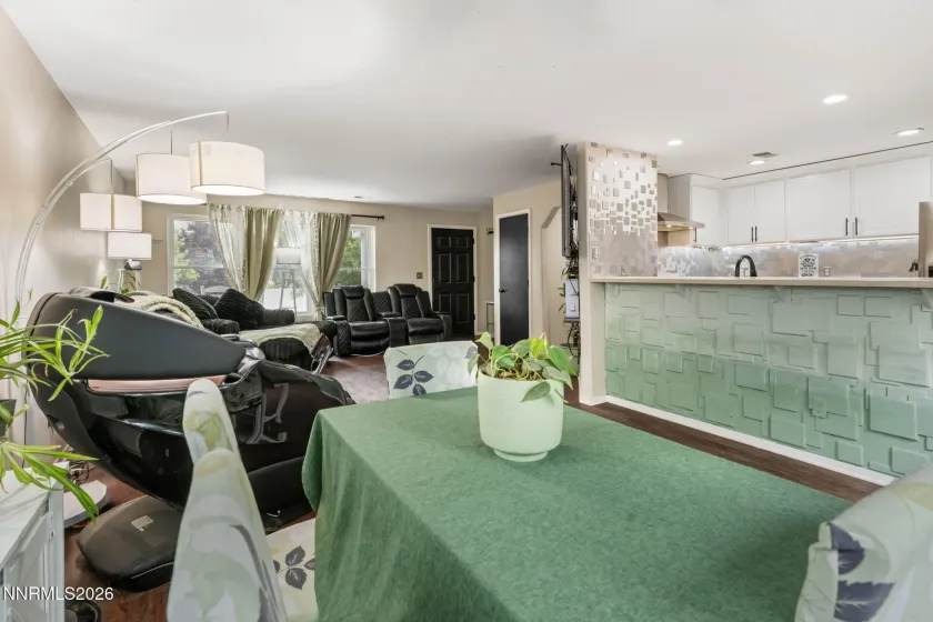 1341 Mountain Ash, Gardnerville, Nevada 89410, 3 Bedrooms Bedrooms, ,2 BathroomsBathrooms,Residential,Residential,Mountain Ash,0,260009467