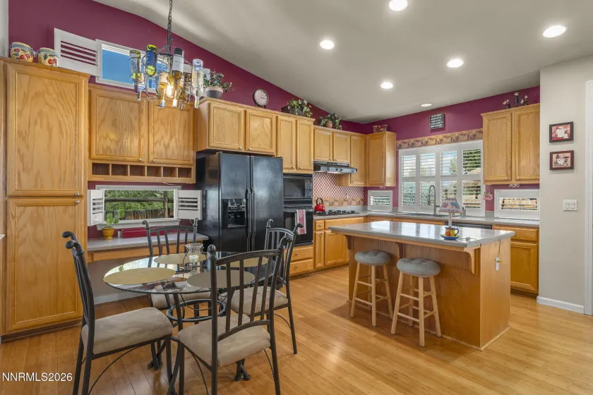 7495 Ash Peak, Sparks, Nevada 89436, 3 Bedrooms Bedrooms, ,3 BathroomsBathrooms,Residential,Residential,Ash Peak,0,260009469
