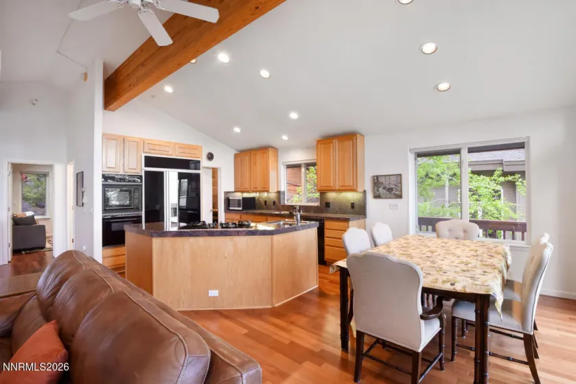 101 Red Cedar, Incline Village, Nevada 89451, 4 Bedrooms Bedrooms, ,4 BathroomsBathrooms,Residential,Residential,Red Cedar,0,260009472