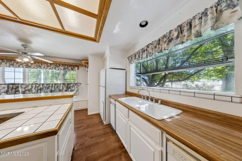 1049 Kimmerling, Gardnerville, Nevada 89460, 5 Bedrooms Bedrooms, ,6 BathroomsBathrooms,Residential,Residential,Kimmerling,0,260009473