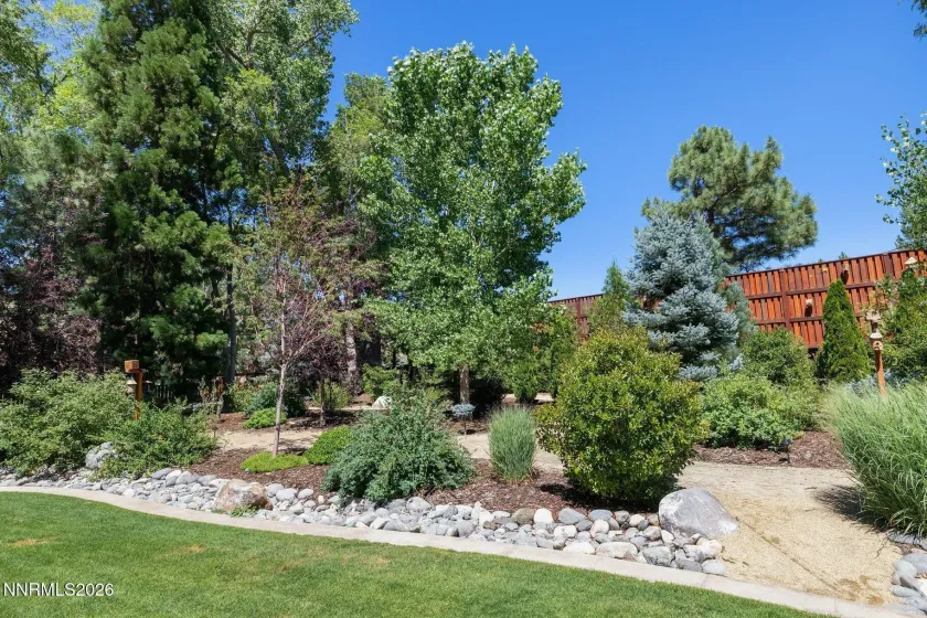 515 Rhodes, Reno, Nevada 89521, 7 Bedrooms Bedrooms, ,8 BathroomsBathrooms,Residential,Residential,Rhodes,0,260009474