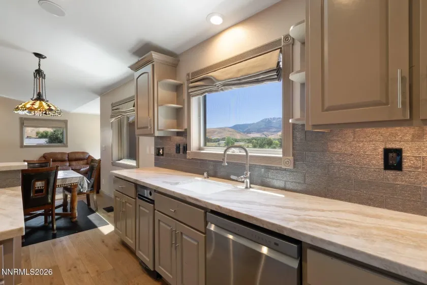 515 Rhodes, Reno, Nevada 89521, 7 Bedrooms Bedrooms, ,8 BathroomsBathrooms,Residential,Residential,Rhodes,0,260009474