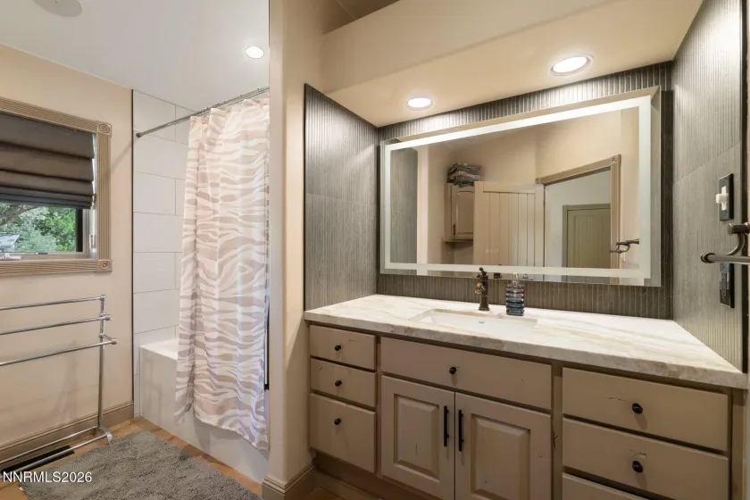 515 Rhodes, Reno, Nevada 89521, 7 Bedrooms Bedrooms, ,8 BathroomsBathrooms,Residential,Residential,Rhodes,0,260009474