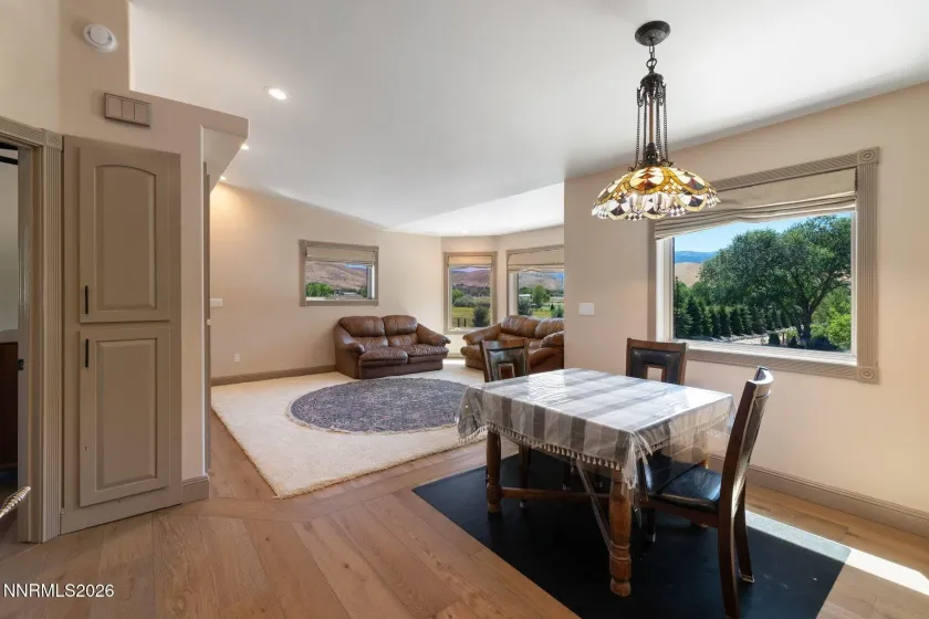 515 Rhodes, Reno, Nevada 89521, 7 Bedrooms Bedrooms, ,8 BathroomsBathrooms,Residential,Residential,Rhodes,0,260009474