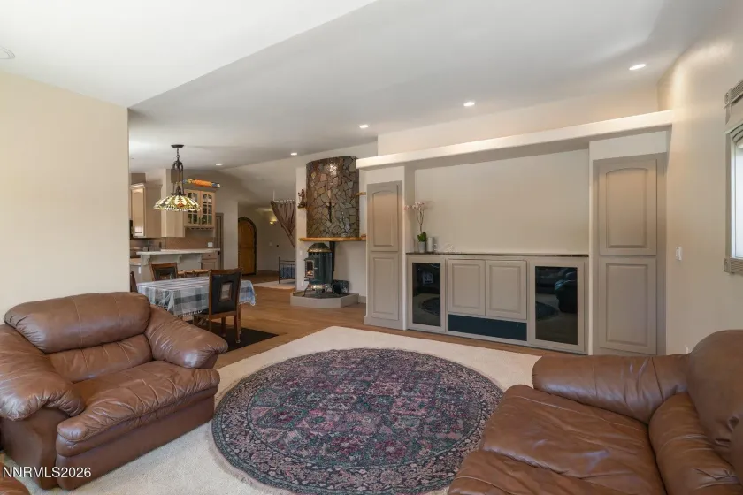 515 Rhodes, Reno, Nevada 89521, 7 Bedrooms Bedrooms, ,8 BathroomsBathrooms,Residential,Residential,Rhodes,0,260009474