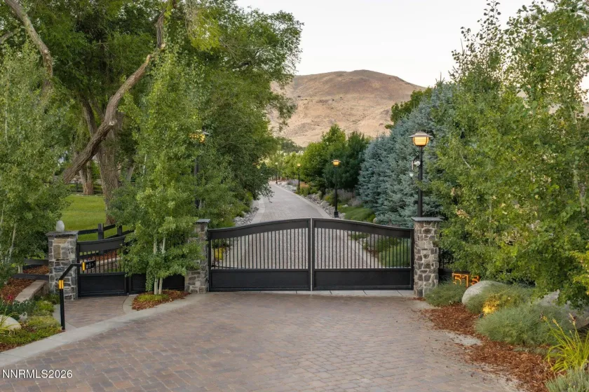 515 Rhodes, Reno, Nevada 89521, 7 Bedrooms Bedrooms, ,8 BathroomsBathrooms,Residential,Residential,Rhodes,0,260009474