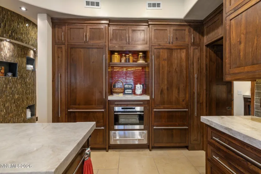 515 Rhodes, Reno, Nevada 89521, 7 Bedrooms Bedrooms, ,8 BathroomsBathrooms,Residential,Residential,Rhodes,0,260009474