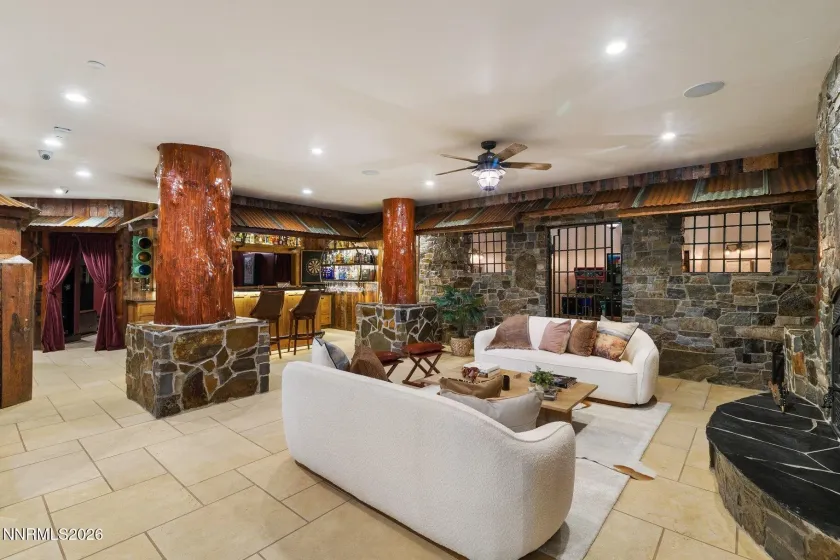 515 Rhodes, Reno, Nevada 89521, 7 Bedrooms Bedrooms, ,8 BathroomsBathrooms,Residential,Residential,Rhodes,0,260009474