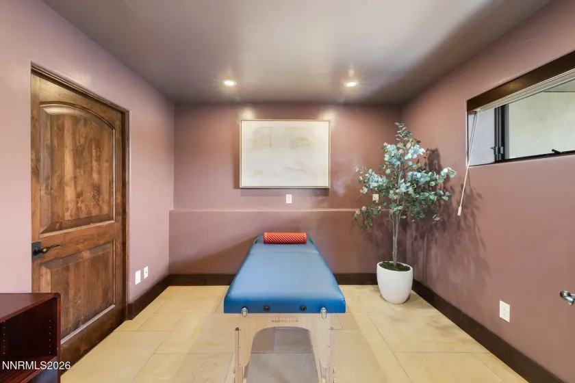 515 Rhodes, Reno, Nevada 89521, 7 Bedrooms Bedrooms, ,8 BathroomsBathrooms,Residential,Residential,Rhodes,0,260009474