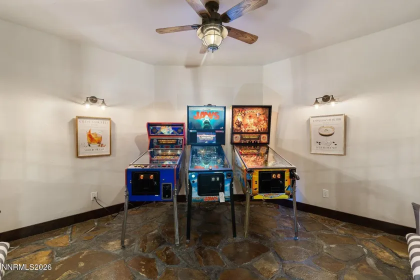 515 Rhodes, Reno, Nevada 89521, 7 Bedrooms Bedrooms, ,8 BathroomsBathrooms,Residential,Residential,Rhodes,0,260009474