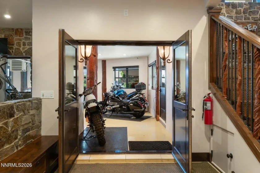 515 Rhodes, Reno, Nevada 89521, 7 Bedrooms Bedrooms, ,8 BathroomsBathrooms,Residential,Residential,Rhodes,0,260009474