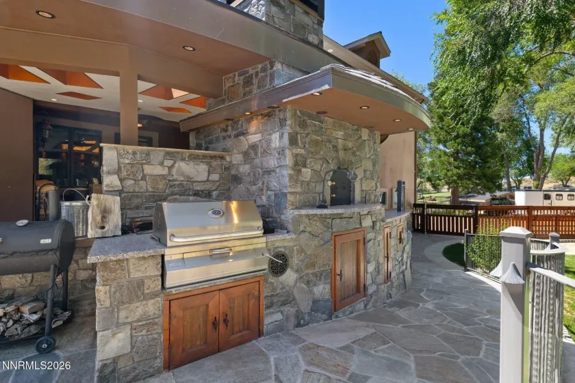 515 Rhodes, Reno, Nevada 89521, 7 Bedrooms Bedrooms, ,8 BathroomsBathrooms,Residential,Residential,Rhodes,0,260009474
