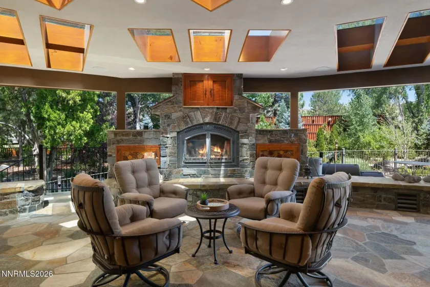 515 Rhodes, Reno, Nevada 89521, 7 Bedrooms Bedrooms, ,8 BathroomsBathrooms,Residential,Residential,Rhodes,0,260009474