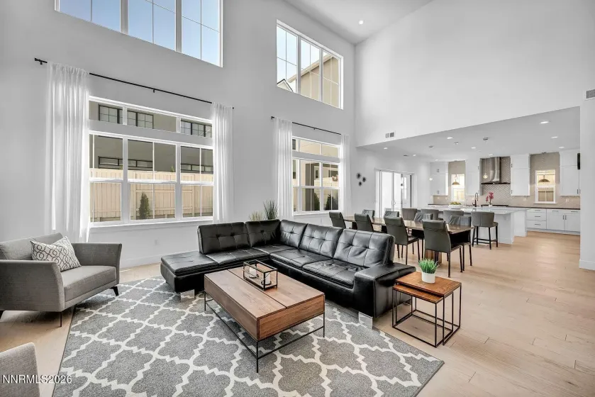 5445 Side Saddle, Reno, Nevada 89511, 5 Bedrooms Bedrooms, ,6 BathroomsBathrooms,Residential Lease,Manufactured,Side Saddle,0,260009478