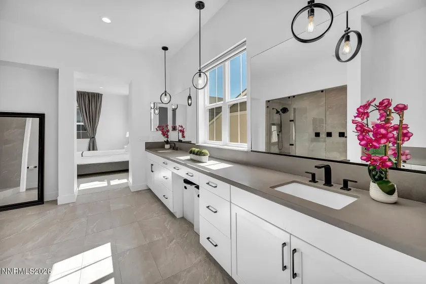 5445 Side Saddle, Reno, Nevada 89511, 5 Bedrooms Bedrooms, ,6 BathroomsBathrooms,Residential Lease,Manufactured,Side Saddle,0,260009478