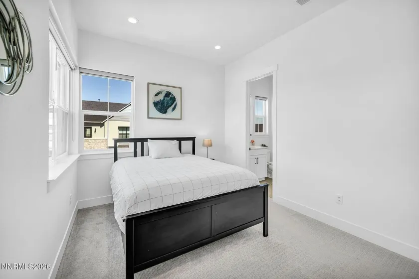 5445 Side Saddle, Reno, Nevada 89511, 5 Bedrooms Bedrooms, ,6 BathroomsBathrooms,Residential Lease,Manufactured,Side Saddle,0,260009478