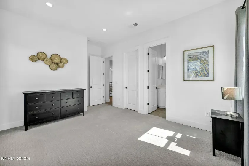 5445 Side Saddle, Reno, Nevada 89511, 5 Bedrooms Bedrooms, ,6 BathroomsBathrooms,Residential Lease,Manufactured,Side Saddle,0,260009478