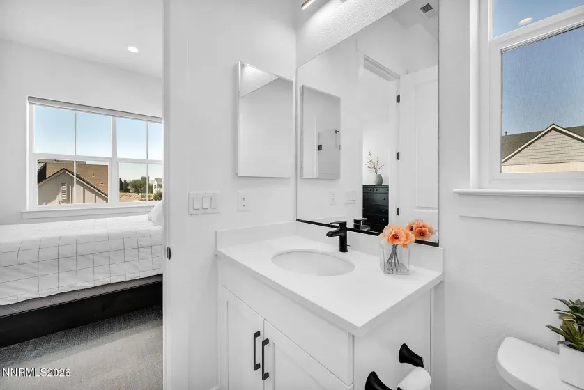 5445 Side Saddle, Reno, Nevada 89511, 5 Bedrooms Bedrooms, ,6 BathroomsBathrooms,Residential Lease,Manufactured,Side Saddle,0,260009478