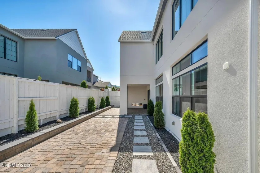 5445 Side Saddle, Reno, Nevada 89511, 5 Bedrooms Bedrooms, ,6 BathroomsBathrooms,Residential Lease,Manufactured,Side Saddle,0,260009478
