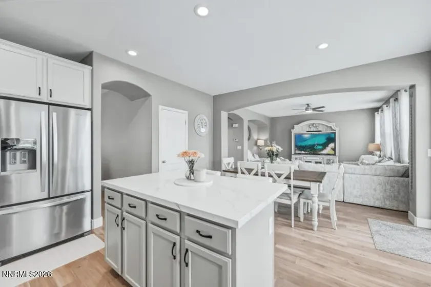 320 Sondrio, Reno, Nevada 89521, 4 Bedrooms Bedrooms, ,3 BathroomsBathrooms,Residential,Residential,Sondrio,0,260009480