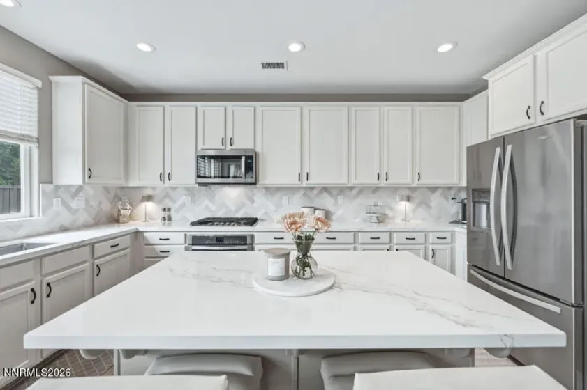 320 Sondrio, Reno, Nevada 89521, 4 Bedrooms Bedrooms, ,3 BathroomsBathrooms,Residential,Residential,Sondrio,0,260009480